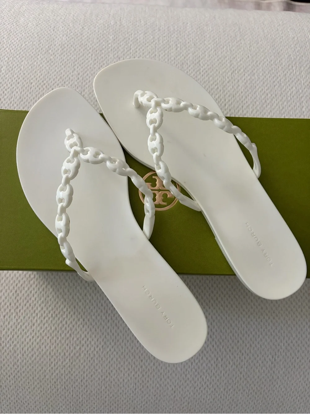 Tory Burch White Chain-Link Flip Flop Sandals Jelly
